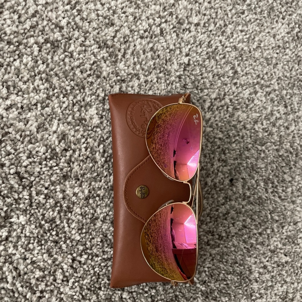 Pink raybans used
